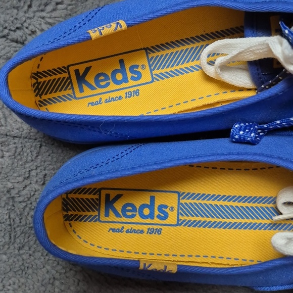 Keds Blue Size 8 Sneakers With 2 Sets Of Laces, New In Box - Picture 9 of 9